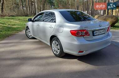 Седан Toyota Corolla 2011 в Житомире