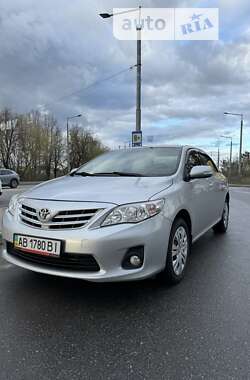 Седан Toyota Corolla 2010 в Виннице