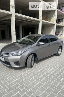 Седан Toyota Corolla 2013 в Тернополе