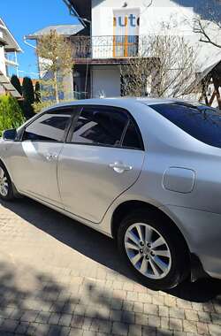 Седан Toyota Corolla 2008 в Львове