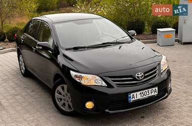 Седан Toyota Corolla 2011 в Киеве