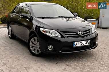 Седан Toyota Corolla 2011 в Киеве