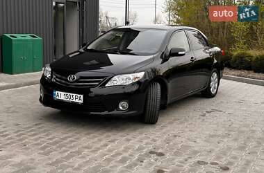 Седан Toyota Corolla 2011 в Киеве