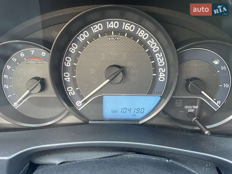 Седан Toyota Corolla 2014 в Полтаве фото 4 Седан Toyota Corolla 2014 в Полтаве