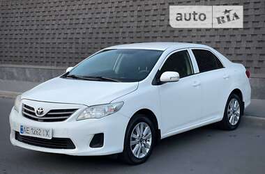 Седан Toyota Corolla 2010 в Дніпрі