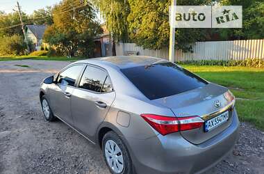 Седан Toyota Corolla 2013 в Харкові