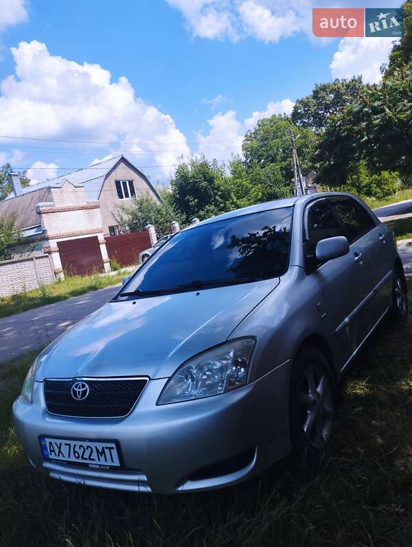 Хэтчбек Toyota Corolla 2002 в Харькове