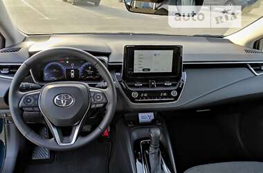 Седан Toyota Corolla 2023 в Бучі