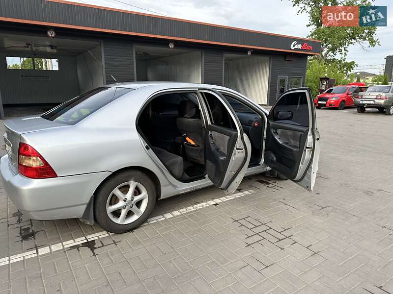 Седан Toyota Corolla 2003 в Лозовій
