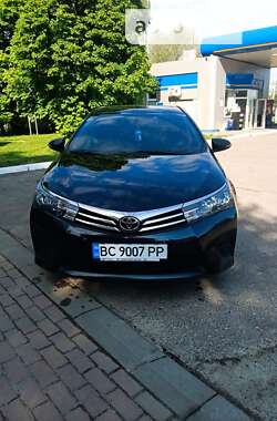 Седан Toyota Corolla 2013 в Львове