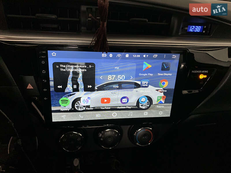 Седан Toyota Corolla 2014 в Кривому Розі