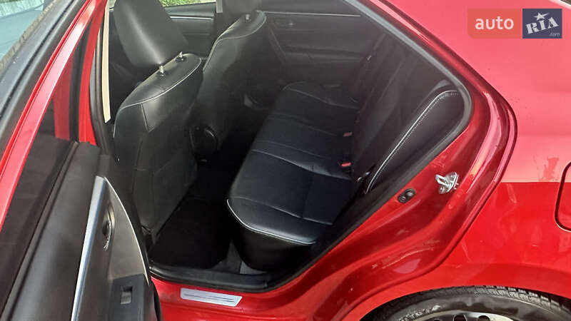 Седан Toyota Corolla 2014 в Києві