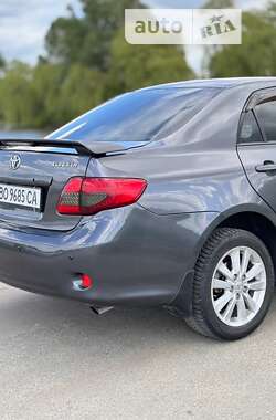 Седан Toyota Corolla 2008 в Тернополе