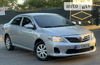 Седан Toyota Corolla 2011 в Одесі