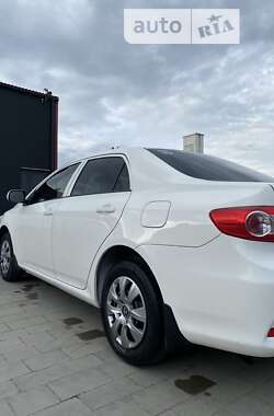 Седан Toyota Corolla 2011 в Тернополе