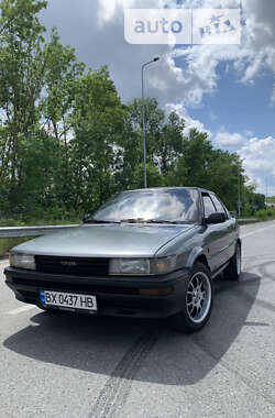 Лифтбек Toyota Corolla 1988 в Хмельницком