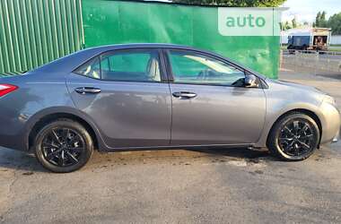 Седан Toyota Corolla 2014 в Киеве