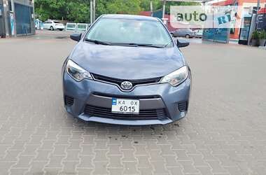 Седан Toyota Corolla 2014 в Киеве