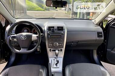 Седан Toyota Corolla 2011 в Дніпрі