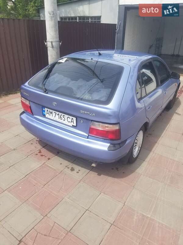 Хэтчбек Toyota Corolla 1996 в Житомире