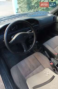 Седан Toyota Corolla 1990 в 