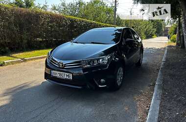 Toyota Corolla 2015