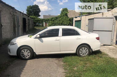 Седан Toyota Corolla 2011 в  фото 8 Седан Toyota Corolla 2011 в