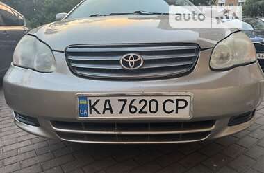 Седан Toyota Corolla 2004 в Києві