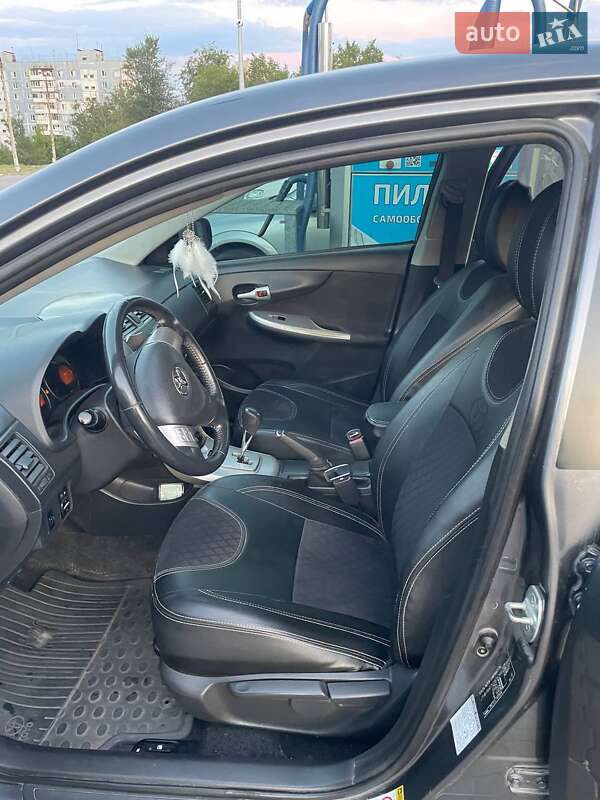 Седан Toyota Corolla 2008 в Запоріжжі