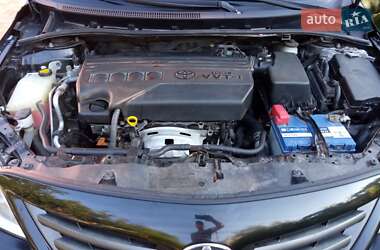 Седан Toyota Corolla 2012 в Львове