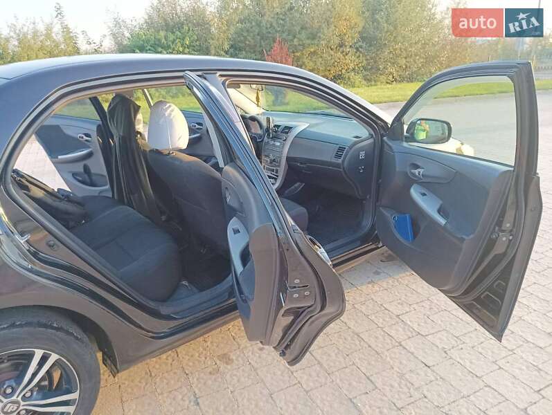 Седан Toyota Corolla 2008 в Львове фото 8 Седан Toyota Corolla 2008 в Львове