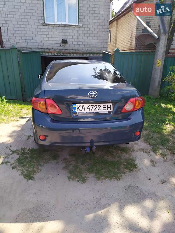 Седан Toyota Corolla 2007 в Чернигове