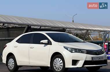 Седан Toyota Corolla 2014 в Запоріжжі