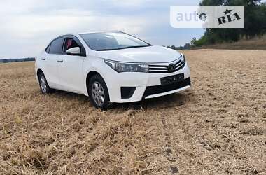 Седан Toyota Corolla 2013 в Ирпене