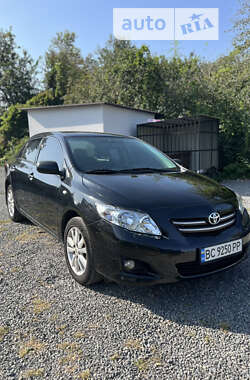 Седан Toyota Corolla 2008 в Городку