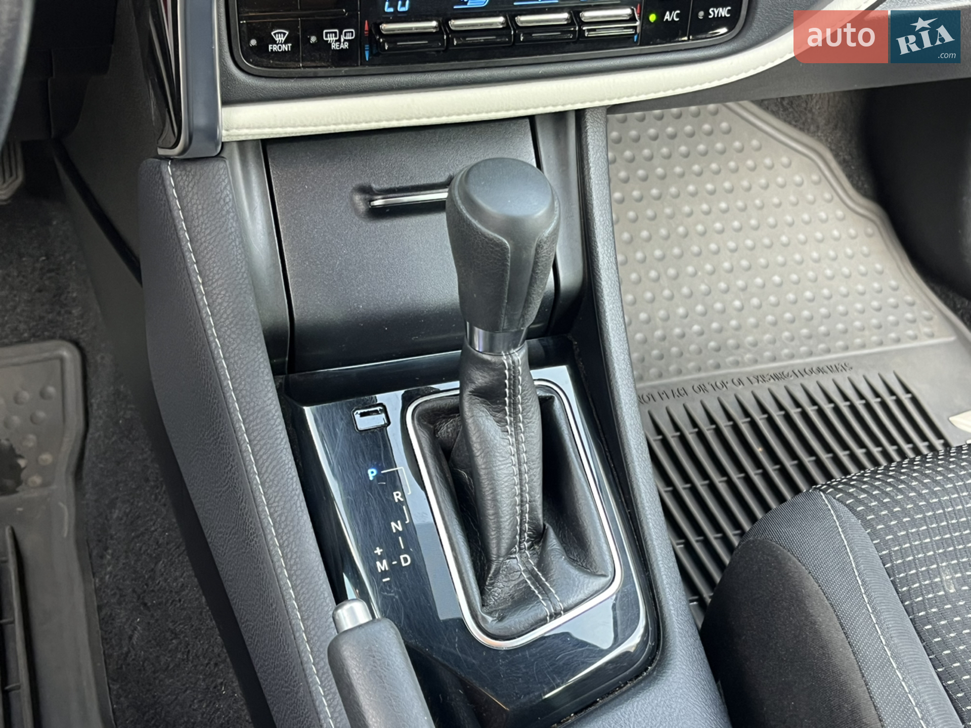 2018 Toyota Corolla - мініатюра 16