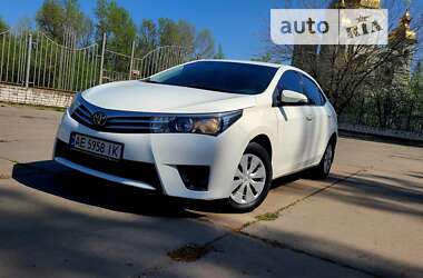 Седан Toyota Corolla 2016 в Днепре