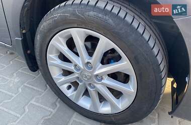 Седан Toyota Corolla 2012 в 