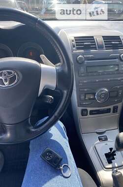 Седан Toyota Corolla 2007 в Днепре