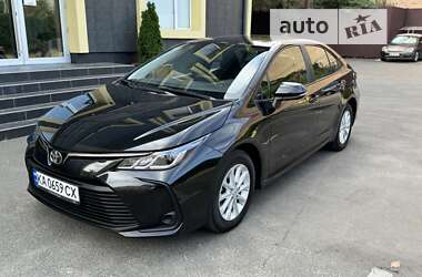 Седан Toyota Corolla 2021 в Києві