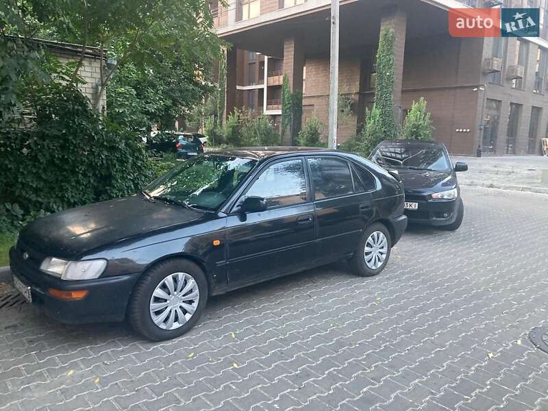 Хэтчбек Toyota Corolla 1995 в Одессе