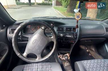 Хэтчбек Toyota Corolla 1995 в Одессе