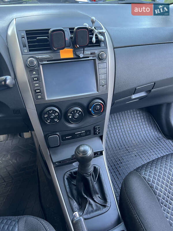 Седан Toyota Corolla 2007 в Львове