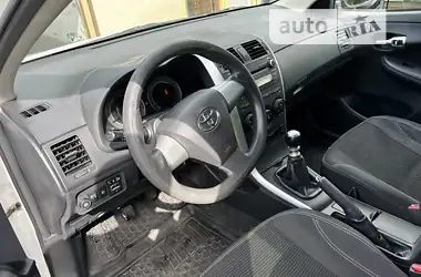 Toyota Corolla 2010