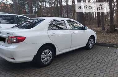 Седан Toyota Corolla 2012 в Тернополе