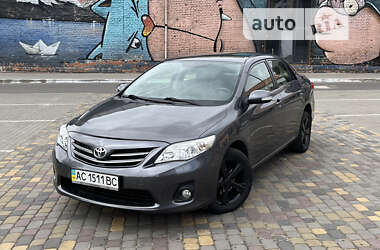 Седан Toyota Corolla 2011 в Луцке