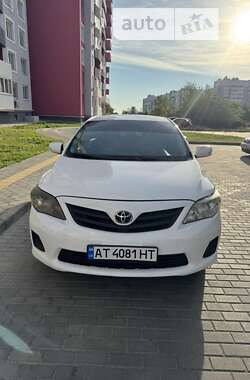 Седан Toyota Corolla 2012 в Львові