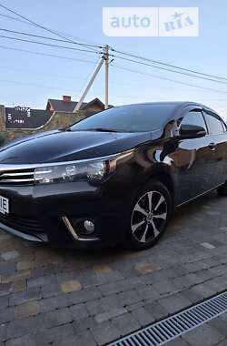 Седан Toyota Corolla 2016 в Львове