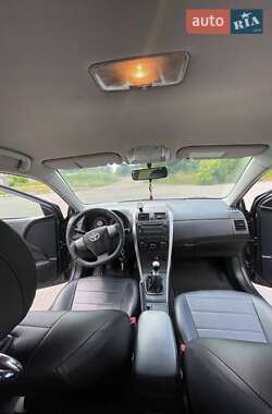 Седан Toyota Corolla 2010 в 