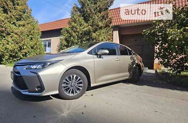 Седан Toyota Corolla 2021 в Ивано-Франковске